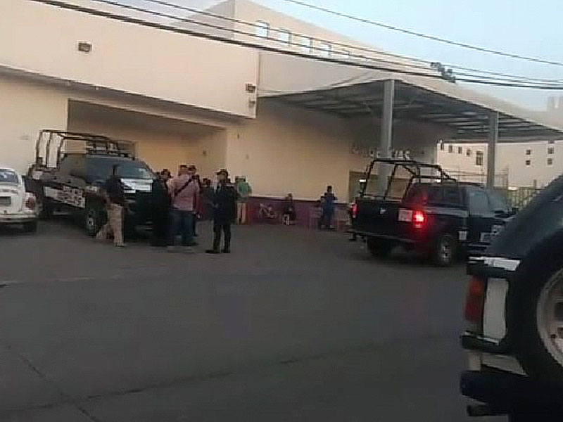 Iban contra taxista, varado en hospital de Temixco