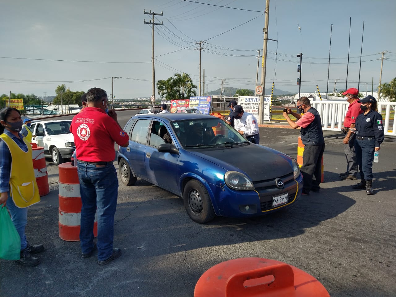 Convoy, Unidos por Morelos ante el Covid-19, instala filtros sanitarios en la Central de Abastos de Emiliano Zapata