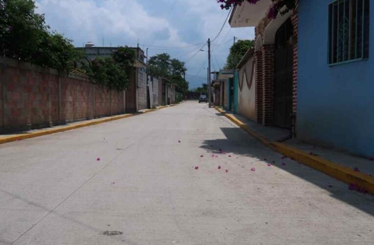 Concluyen pavimentación de calle Tulipanes en Jiutepec