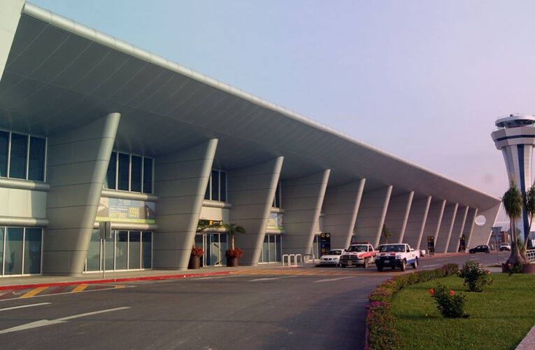 Renuncia director del aeropuerto de Cuernavaca