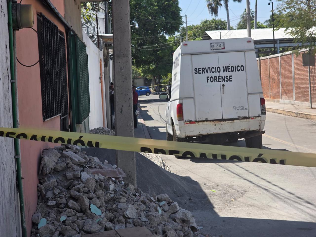 Asesinan  a tres hombres a balazos en el centro de Zacatepec